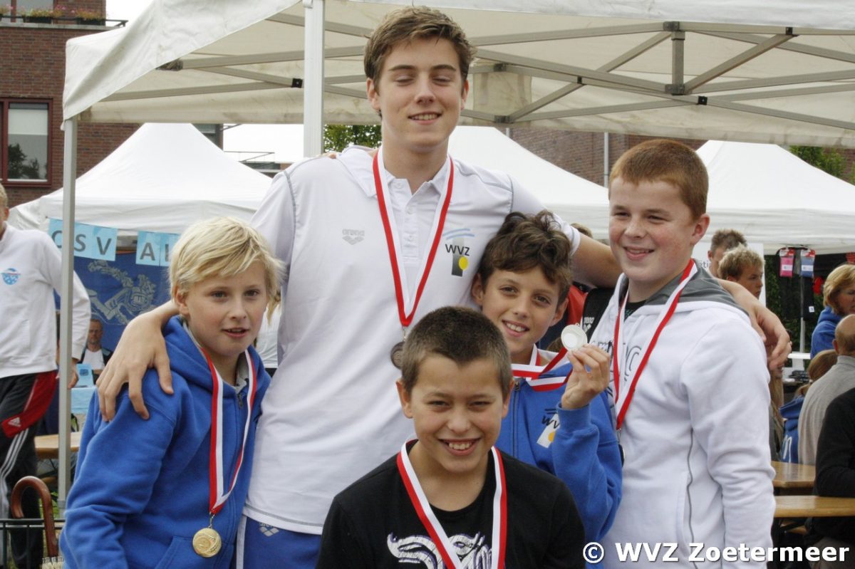 WVZ jongens actief bij open water wedstrijd