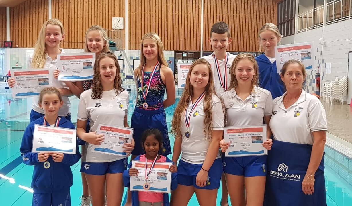 Beginners-, Ervarings- en Masterwedstrijden 1m plank Schoonspringen in Zoetermeer.